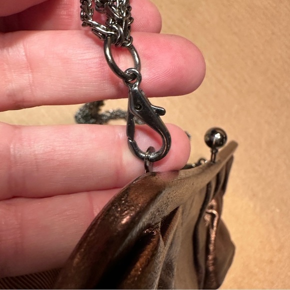 Franchi Collection convertible clutch/handbag, bronze, metallic, chain, vintage - Picture 4 of 9